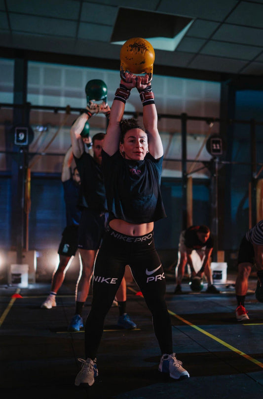 Elevate PYL – Court Femme