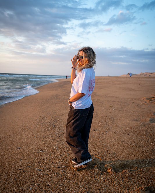 T-shirt Oversize Papillon Streetwear Unisexe (Édition Limitée) B/R