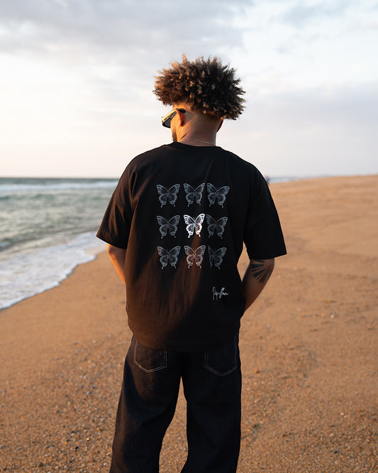 T-shirt Oversize Papillon Streetwear Unisexe (Édition Limitée) N/B